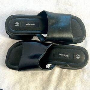 ⭐️ Xhileration black faux leather chunky treaded bottom slide on women size 5.5